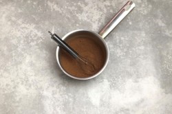 Как приготовить шоколадную глазурь